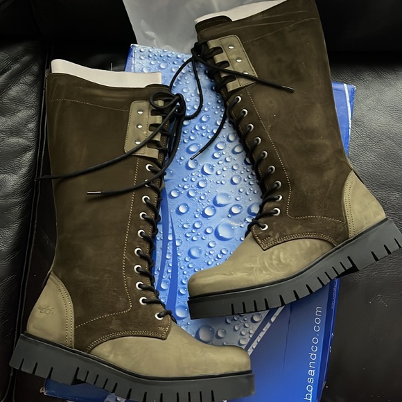 BNIB Bos. & Co. Tall Boots with Laces - Picture 3 of 6